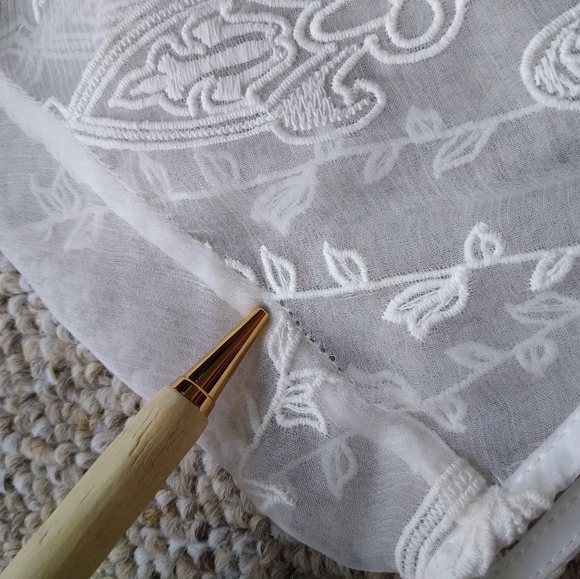 2/$20 - Dolce Vita - White Lace/Embroidered Dress - Size Small - Picture 6 of 7